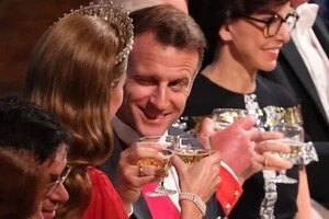 Макрон фліртував із Кейт Міддлтон на королівському бенкеті у Британії 