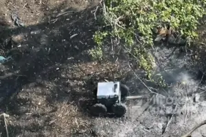 Російські фортифікації було атаковано FPV-дронами та НРК-камікадзе