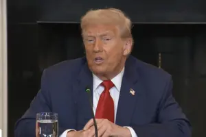 Американський лідер повідомляв, що готує дюжину тарифних «листів щастя»