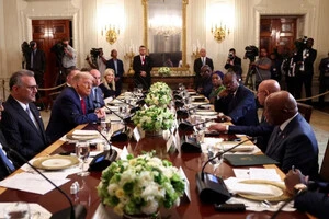 Трамп розхвалив президента Ліберії за «чудову англійську» та потрапив у курйоз