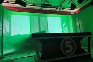 Такий вигляд має офіс телеканалу після обстрілу