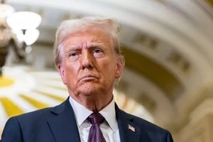 Трамп розчарувався Путіним та погодився частково надати озброєння Україні – WP