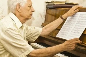 Доступно кожному: японські вчені знайшли спосіб уповільнити старіння мозку 