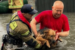 Підтоплені будинки, автомобілі та дороги: Захід накрила негода (фото, відео)