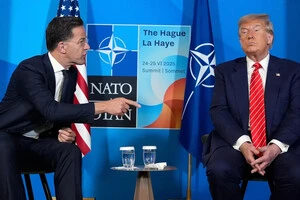 Україна отримає зброю за кошти НАТО: Трамп розкрив подробиці