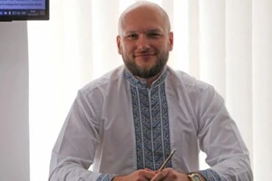 За словами Цивінського, після трьох днів жодних відповідей, рішень чи матеріалів він не отримав