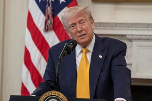 Звільнені прокурори та слідчі вели справи проти президента США