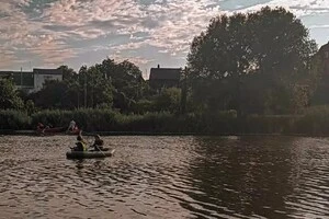 Трагедія на Київщині. Рятувальники дістали з річки Рось тіло потопельника