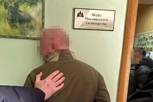 Керівники лісового управління, які брали побори за мисливські посвідчення, підуть під суд