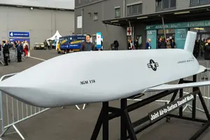 Трамп розглядає передачу Україні далекобійних ракет до F-16 