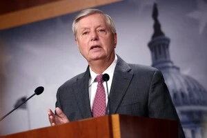 Грем: Продовжує зростати підтримка нашого законопроєкту, який дасть президенту Трампу кувалду з боку Конгресу