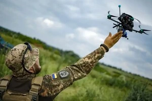 За словами пресслужби Міноборони, більшість бюрократичних процедур для операторів дронів скасовано