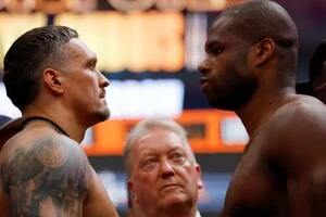Олександр Усик і Даніель Дюбуа проведуть другий очний бій 19 липня в Лондоні. 
