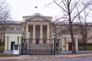 Польща просить своїх громадян не відвідувати Росію