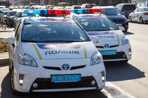 На Харківщині хлопець увірвався до ТЦК і напав на поліцейського