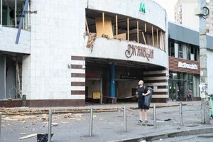Наслідки російської атаки в Шевченківському районі Києва, станція метро «Лукʼянівська». 21 липня 2025 року