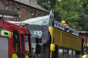 Пошкоджений автобус після ДТП