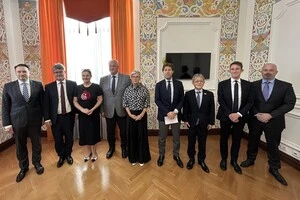 Посли G7 заявили про «серйозне занепокоєння» через слідчі дії проти НАБУ