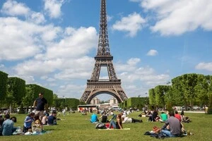 Франція незмінно посідає перше місце серед туристичних країн