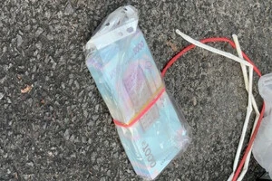 Зменшував штрафи підприємцям за винагороду: на Хмельниччині затримано податківця