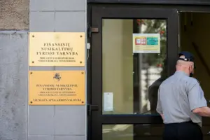 Литовська компанія-посередник перевела «15 танків» російським IT-фахівцям