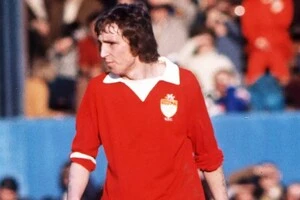 Пішов з життя легендарний ексгравець «Ліверпуля»