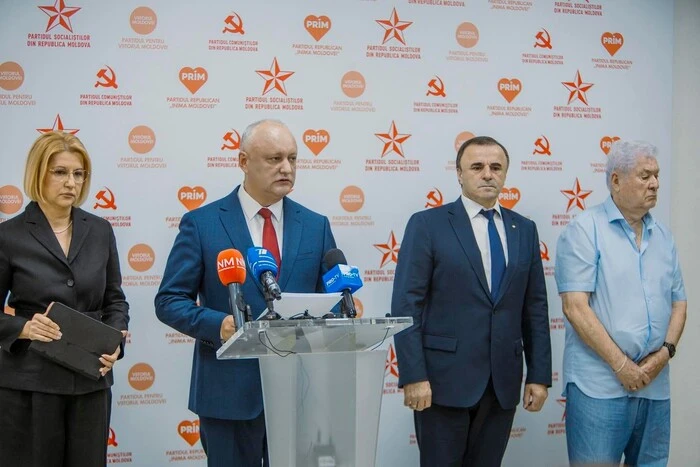 Проросійські політсили Молдови об'єдналися перед виборами у парламент