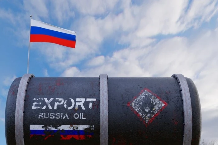 Доходи РФ від нафти й газу в липні впадуть більш ніж на третину – Reuters