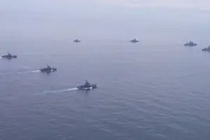 Росія розпочала масштабні військово-морські навчання (відео)