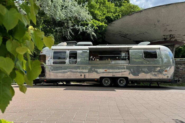 Столиця відмовляється від хаотичних МАФів. Який вигляд мають нові кіоски