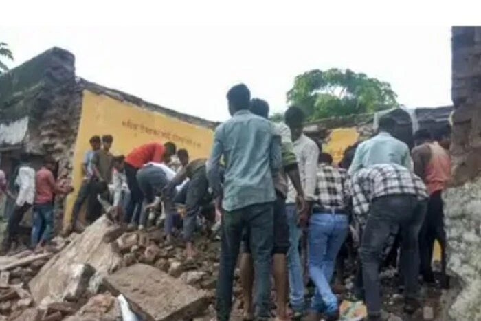 В Індії впав дах школи: є загиблі і поранені