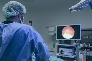 13-річний хлопець випадково випив оцтову кислоту, яка була у пляшці з-під мінеральної води 