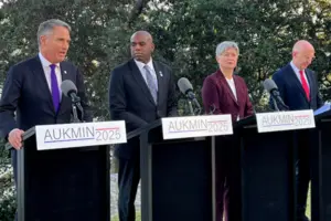 Британія та Австралія домовилися будувати ядерні підводні човни: подробиці угоди