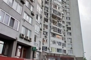 Нічна атака на Київ: фото та відео потрощеної багатоповерхівки