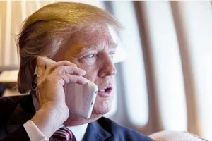 Іноземні лідери мають змогу поговорити із Трампом по мобільному телефону