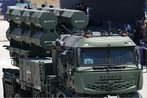 Туреччина продемонструвала закамуфльовану систему запуску ракет