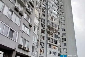 Нічний обстріл Києва: сусіди врятували чоловіка, надавши йому першу допомогу