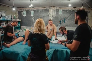 «Вони такої війни не бачили». Комбат Інтернаціонального легіону розповів, які пільги є в іноземних бійців