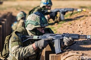 «Квиток в Україну купують самі». Комбат Інтернаціонального легіону розповів про особливості рекрутингу іноземців