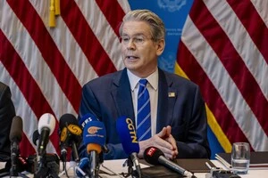 Міністр фінансів США дав Китаю два попередження