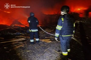 На Дніпропетровщині ворог атакував сільськогосподарське й транспортне підприємства