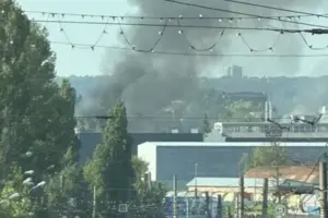 «Радіозавод» входить до холдингової компанії «Роселектроніка»