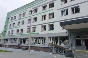 Під час обстрілу росіяни пошкодили три медзаклади Києва (фото)