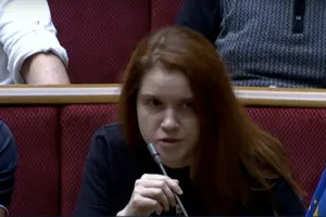 Депутати закликали відсторонити Безуглу від парламентського засідання