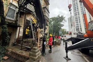 Під наглядом реставраторів дашок вдалося демонтувати, максимально зберігши всі його автентичні елементи