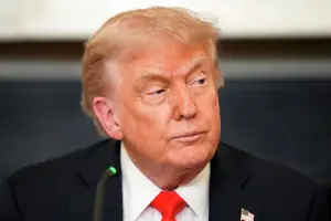 Трамп відповів на погрози Медведєва