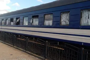 Окупанти вдарили по вокзалу у Сумах (фото)