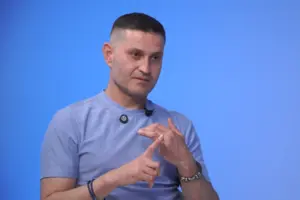 Відомий режисер розповів, чому його син не виїжджає з окупованого Криму