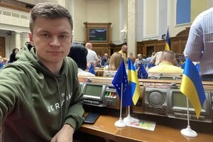 Парламент можуть розпустити? Нардеп, що виходить зі «Слуги народу», розказав про план влади