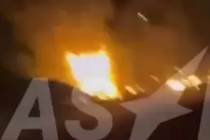 Влада атаку дронів та пожежу наразі не коментувала